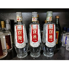2002年寶蓮大曲54度濃香型一瓶500ml數(shù)量不多，價格合適