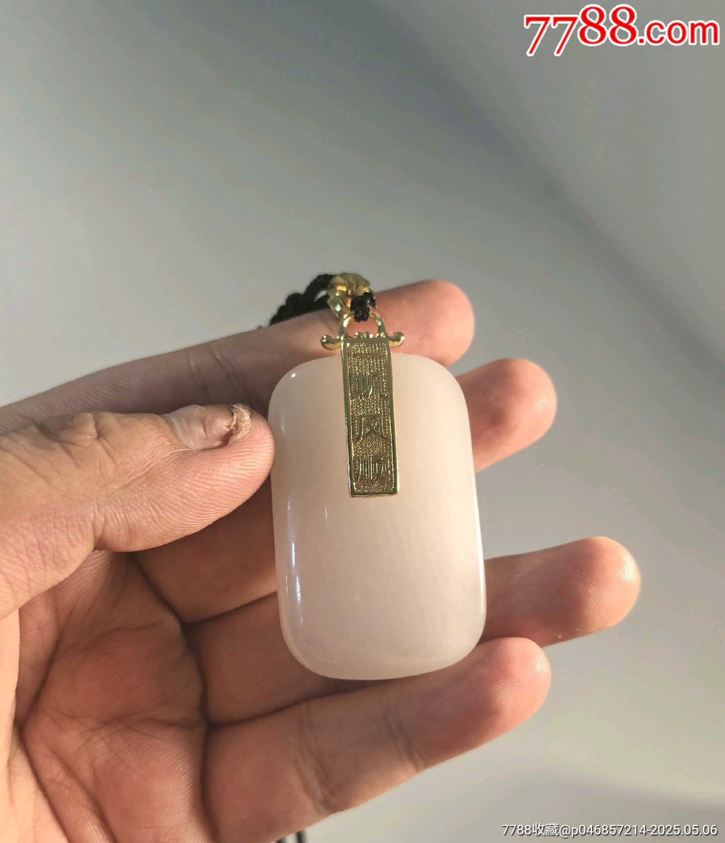 新疆羊脂白金絲玉一帆風(fēng)順鑲嵌款平安無事牌吊墜_價(jià)格31元【蘭馨堂古玩收藏藝術(shù)】_第3張_