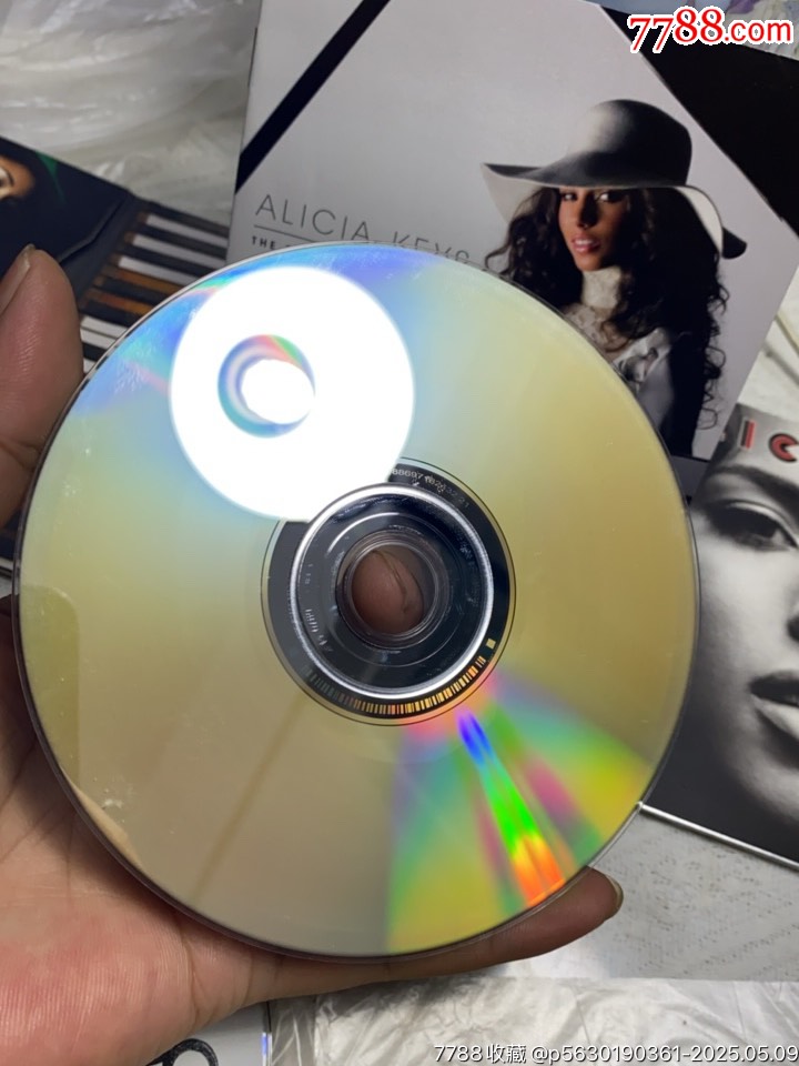 艾麗西亞凱斯。精選集。3CD。93新_價(jià)格10元【一線音樂搬運(yùn)工】_第8張_