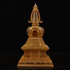 老水晶雕刻圖騰描金菩提舍利寶塔_