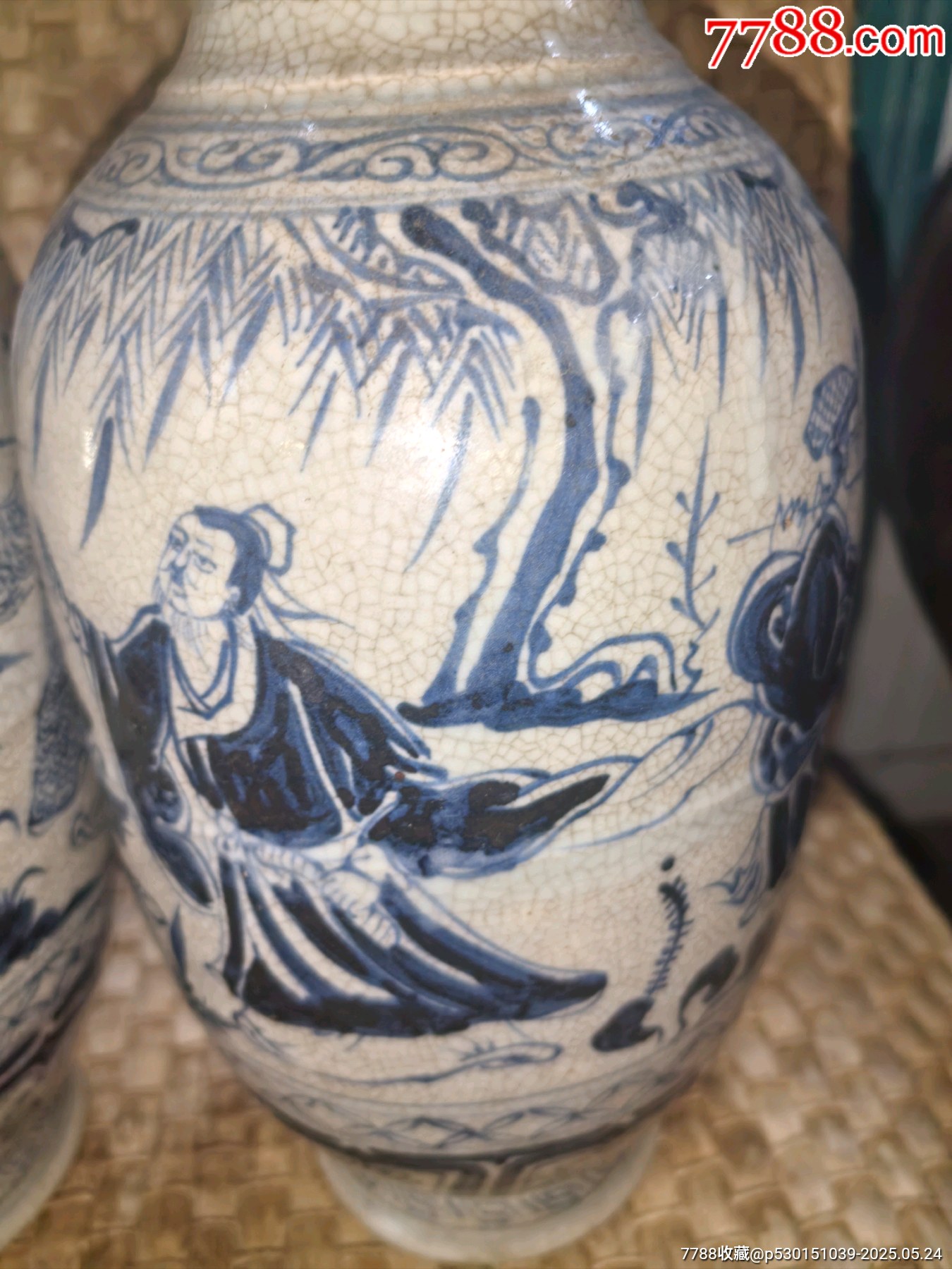 老青花瓷八仙人物堆塑龍紋瓶一對(duì)，一只龍頭有點(diǎn)老磕其他完好品佳！_價(jià)格3888元_第3張_