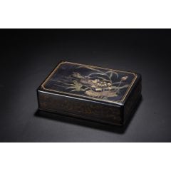 老木胎描真金漆器鴛鴦圖文房盒_