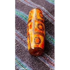 九眼折線天珠一_