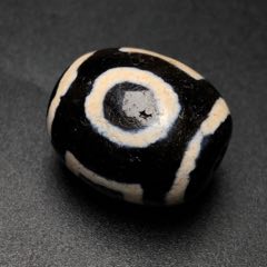 藏區(qū)回流老料高油包漿達(dá)洛【一眼萬字天珠】_
