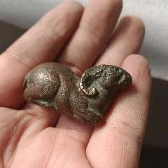 銅紫羊擺件