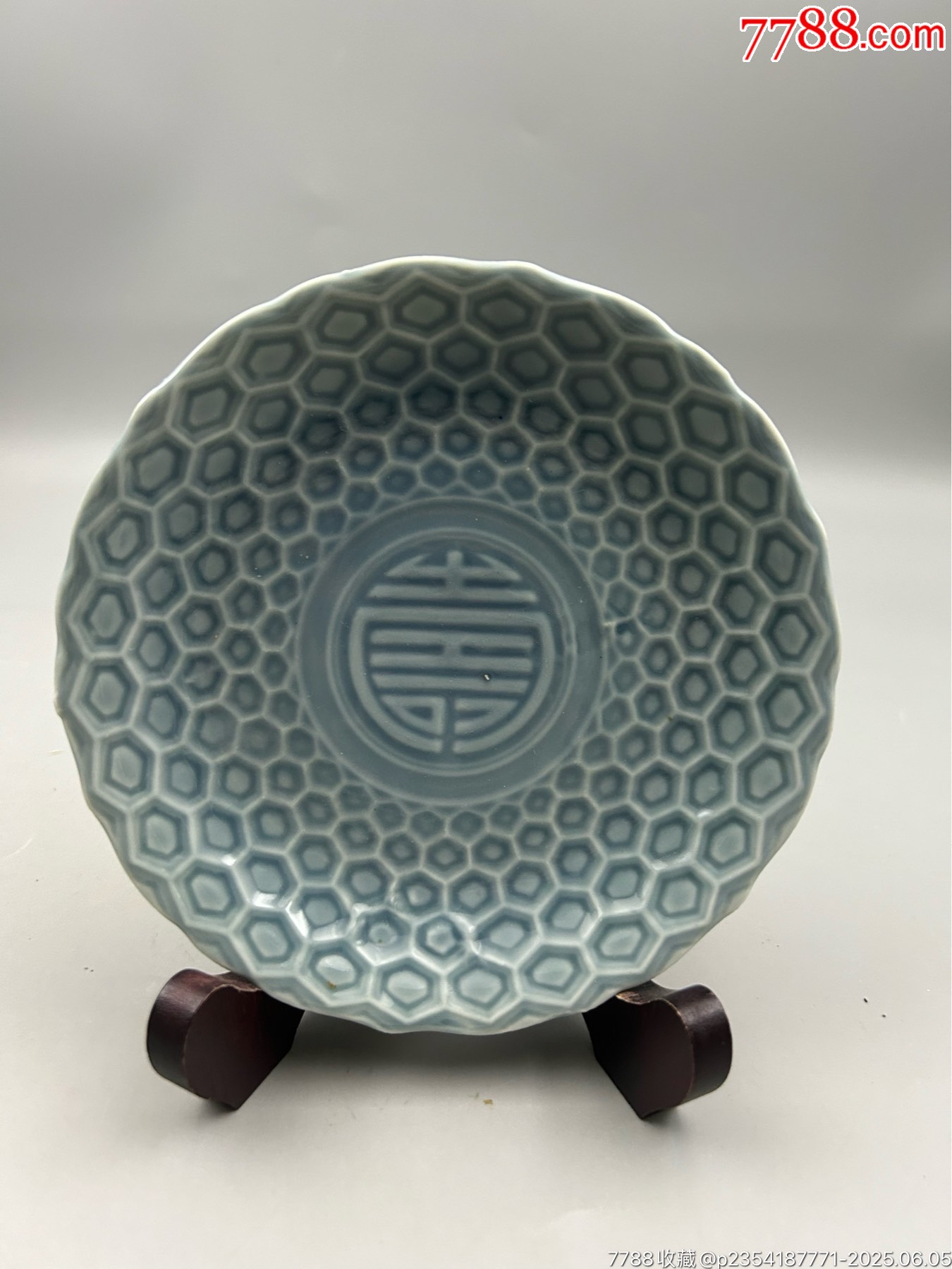 藍(lán)釉浮雕壽字盤，瓷潤手感好，全品_價(jià)格50元_第1張_