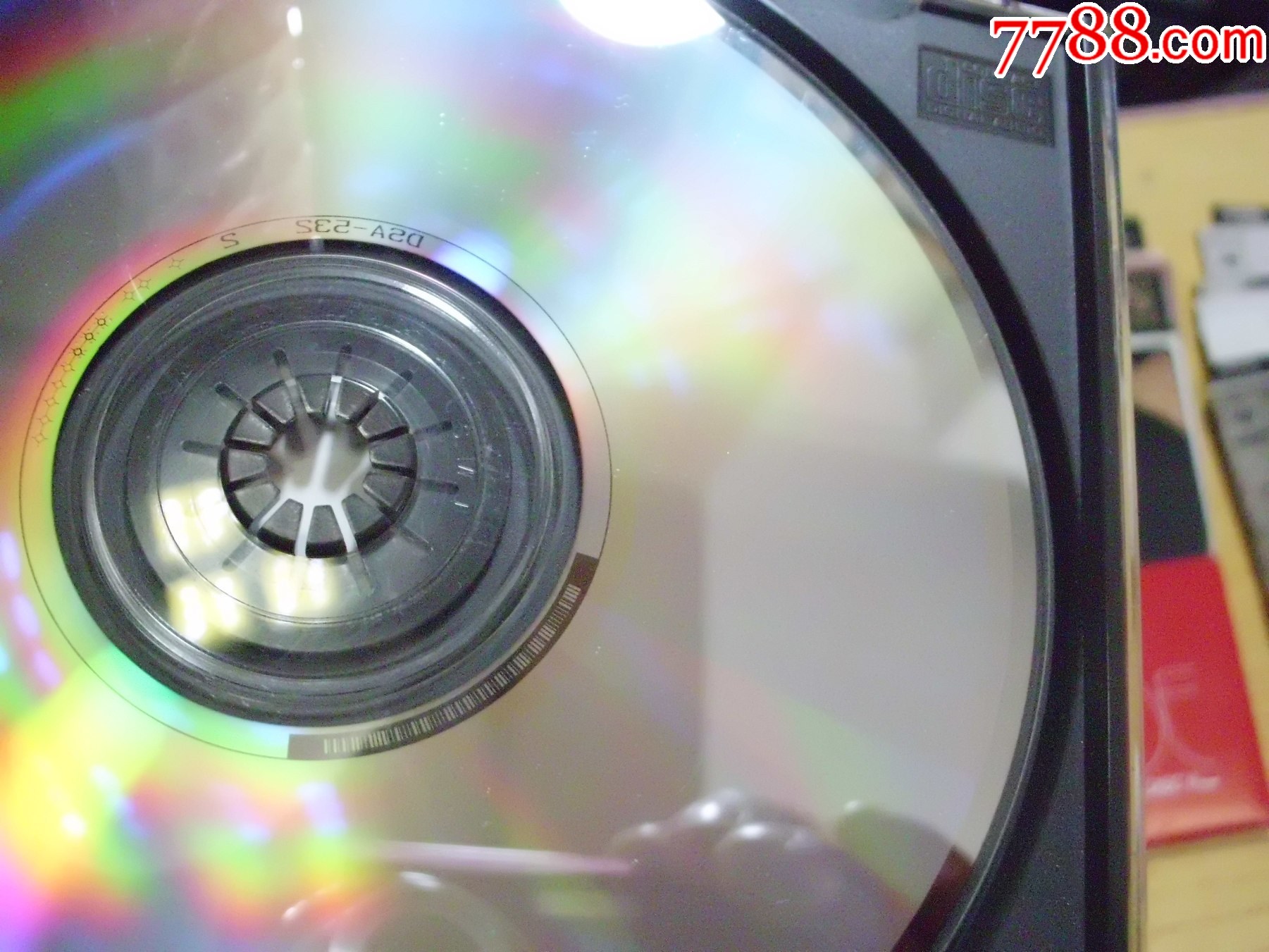 山口百惠.厚盒裝2CD（有側(cè)標(biāo)+33張畫片+歌紙）_價格48元【寶大洋】_第14張_