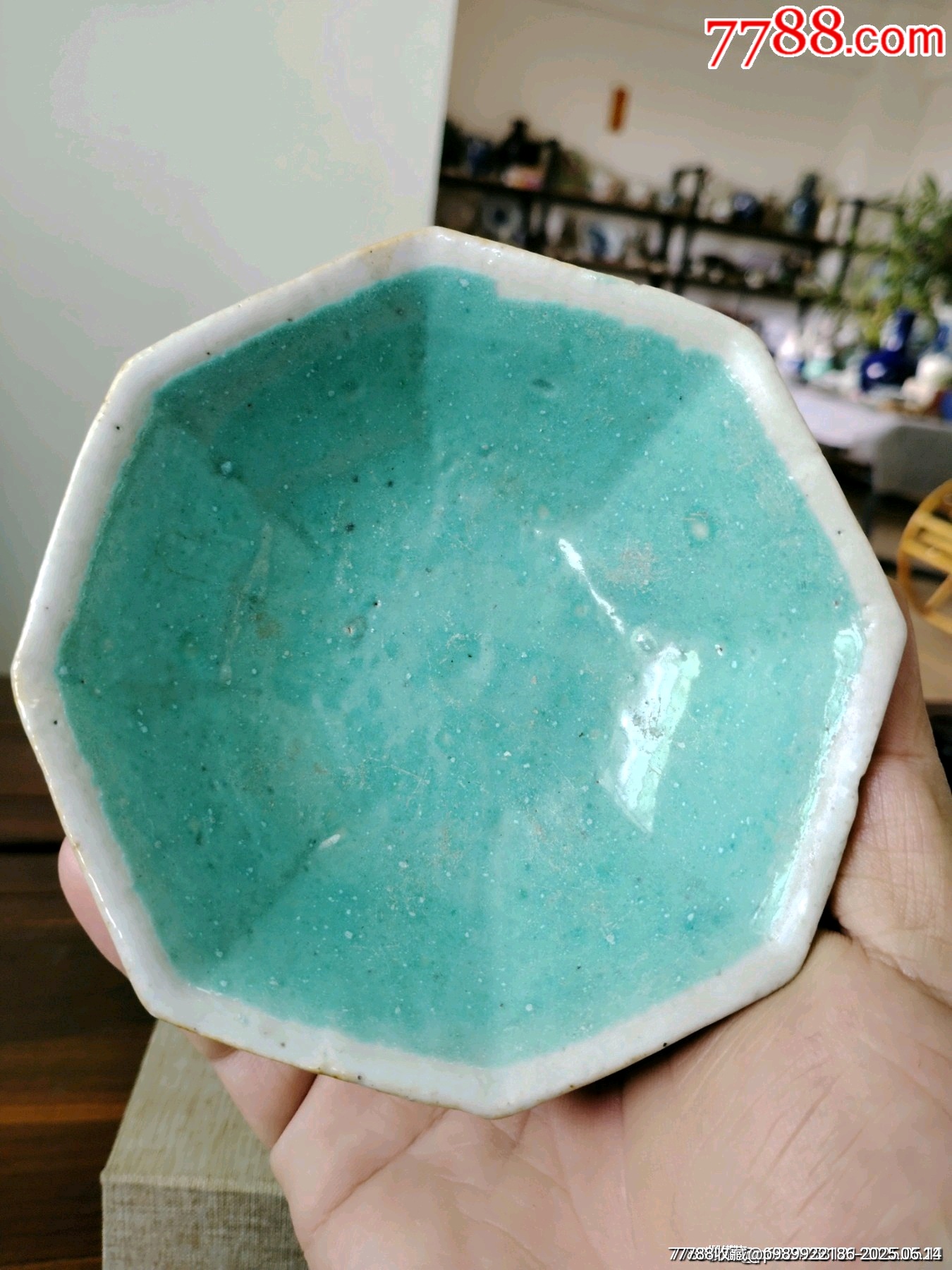 （全品）晚清同治粉彩八方蝴蝶貢碗品相全品，圖二口沿天然小縮釉，表面有綠彩的尺寸直_價格127元_第5張_
