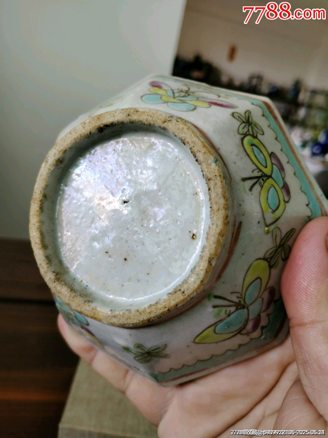 （全品）晚清同治粉彩八方蝴蝶貢碗品相全品，圖二口沿天然小縮釉，表面有綠彩的尺寸直_價格127元_第7張_