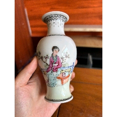 解放初三隆粉彩仕女圖人物魚尾花瓶567瓷，60年代瓷，六十年代瓷，五六七瓷，茶