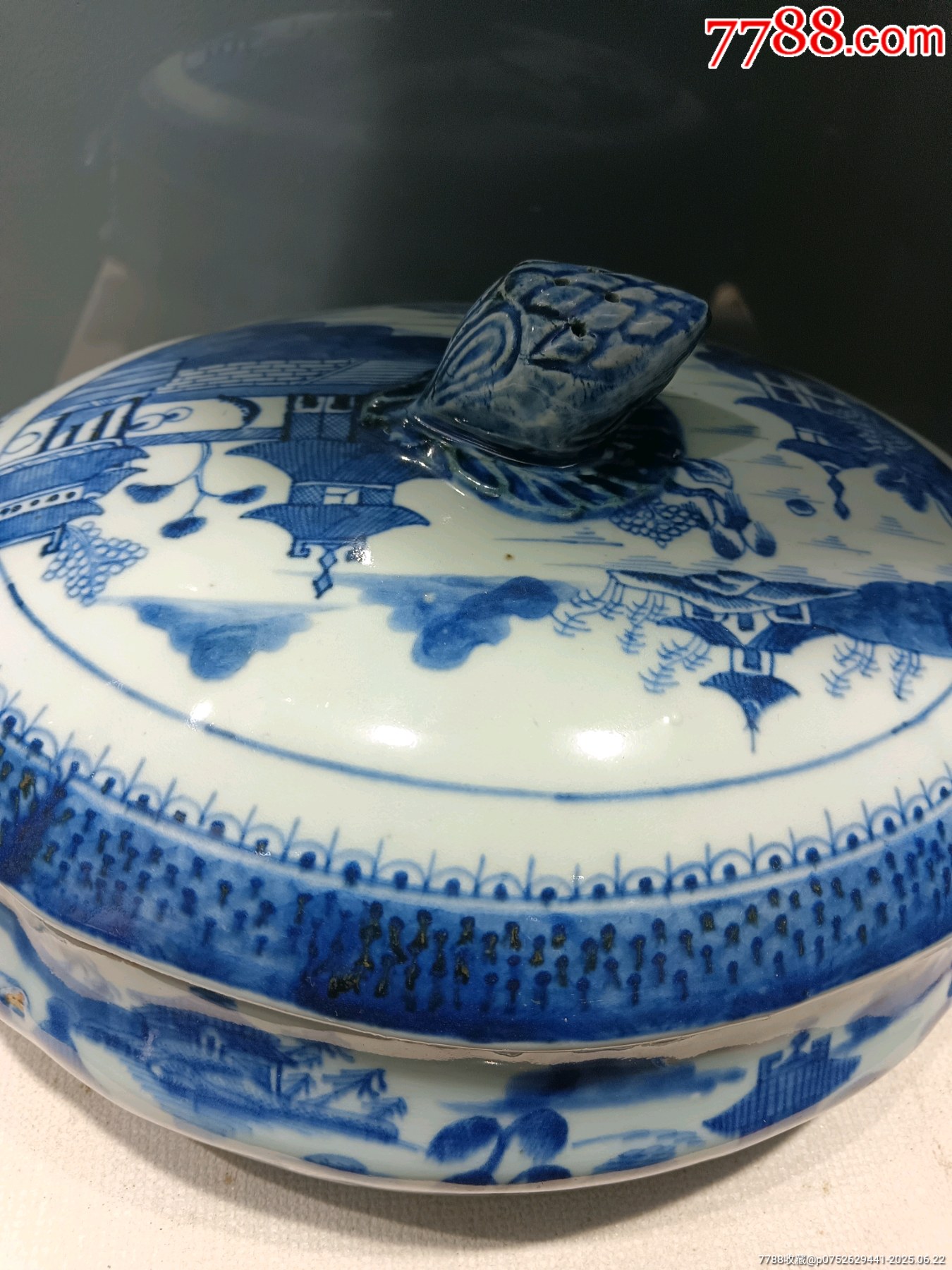 細(xì)路清乾隆青花山水圖蓋盒_價(jià)格7073元_第6張_