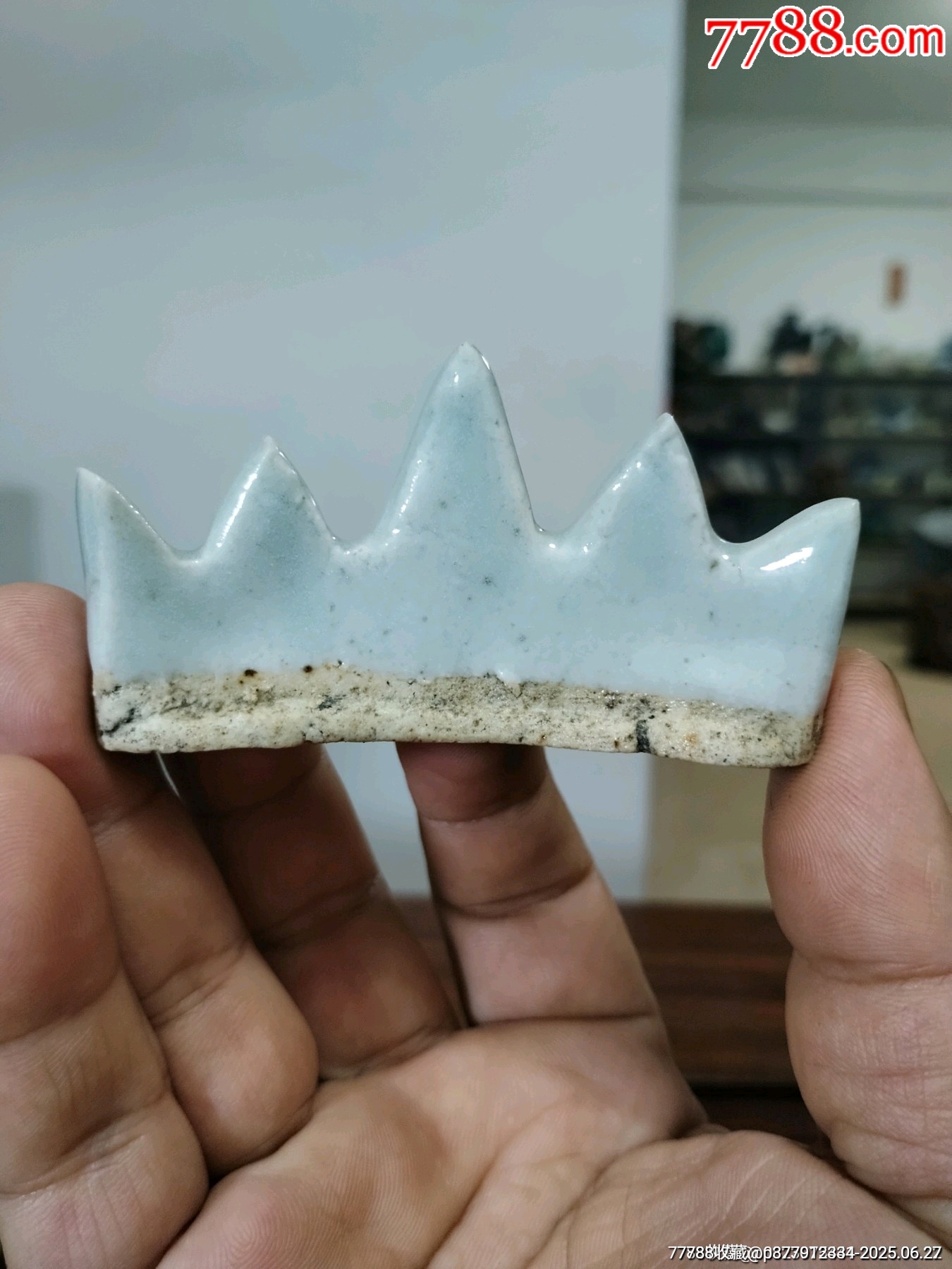 （全品）清中期豆青釉文房筆架山，文房器路份高尺寸：直徑8cm，高4.5cm_價(jià)格100元_第1張_