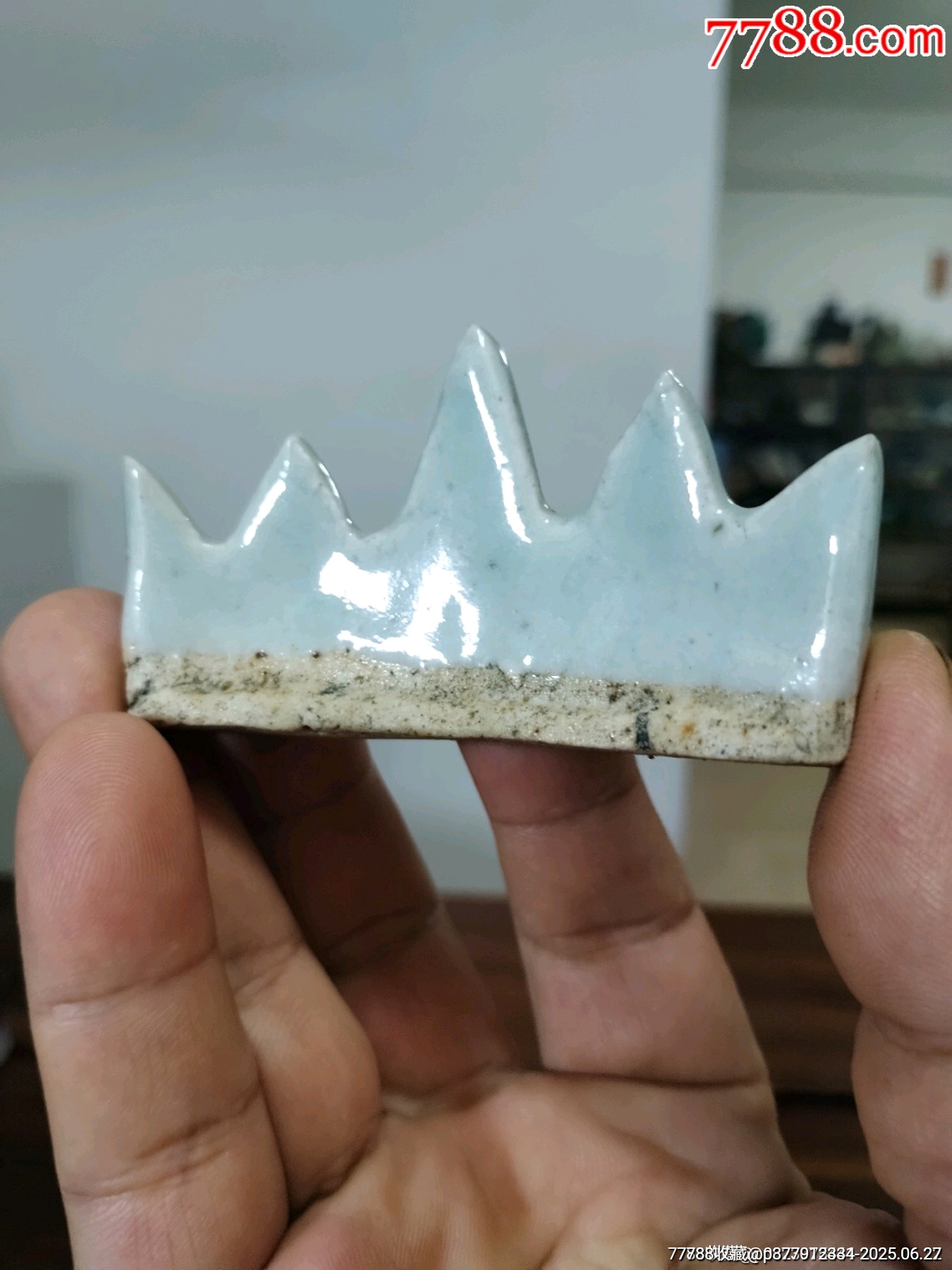 （全品）清中期豆青釉文房筆架山，文房器路份高尺寸：直徑8cm，高4.5cm_價(jià)格100元_第2張_