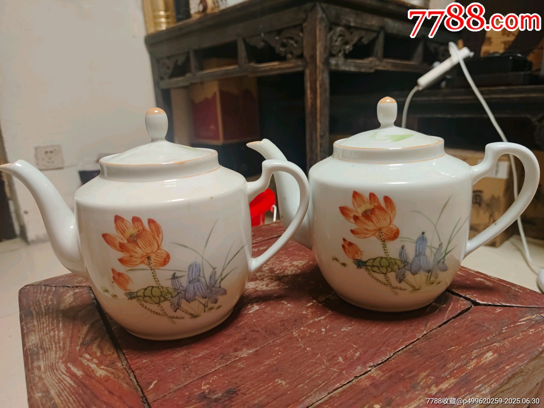 60年代，美品花卉圓壺一對_價格128元_第1張_