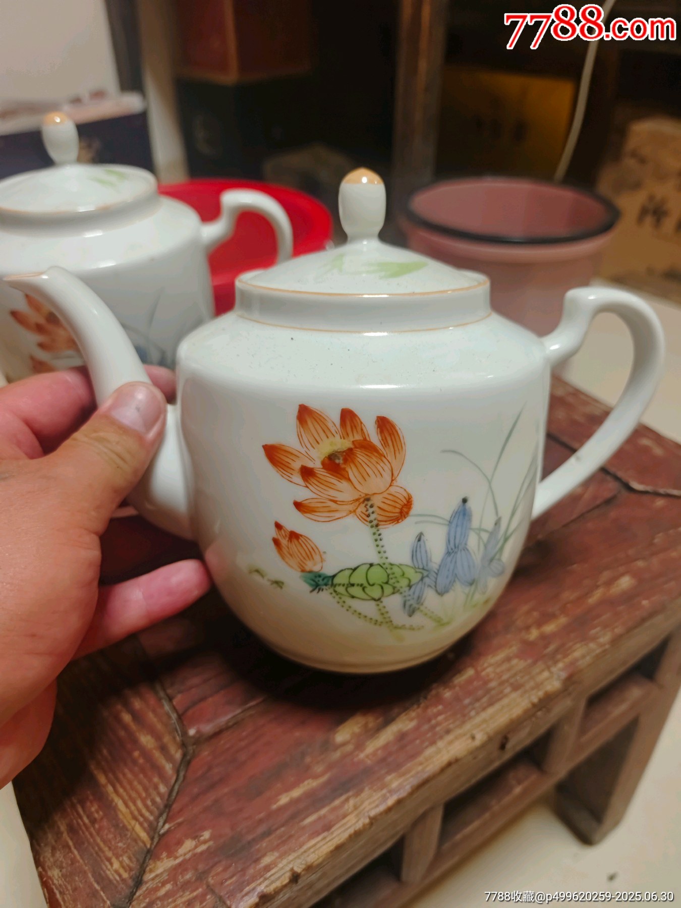 60年代，美品花卉圓壺一對_價格128元_第11張_