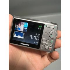 奧林巴斯U700