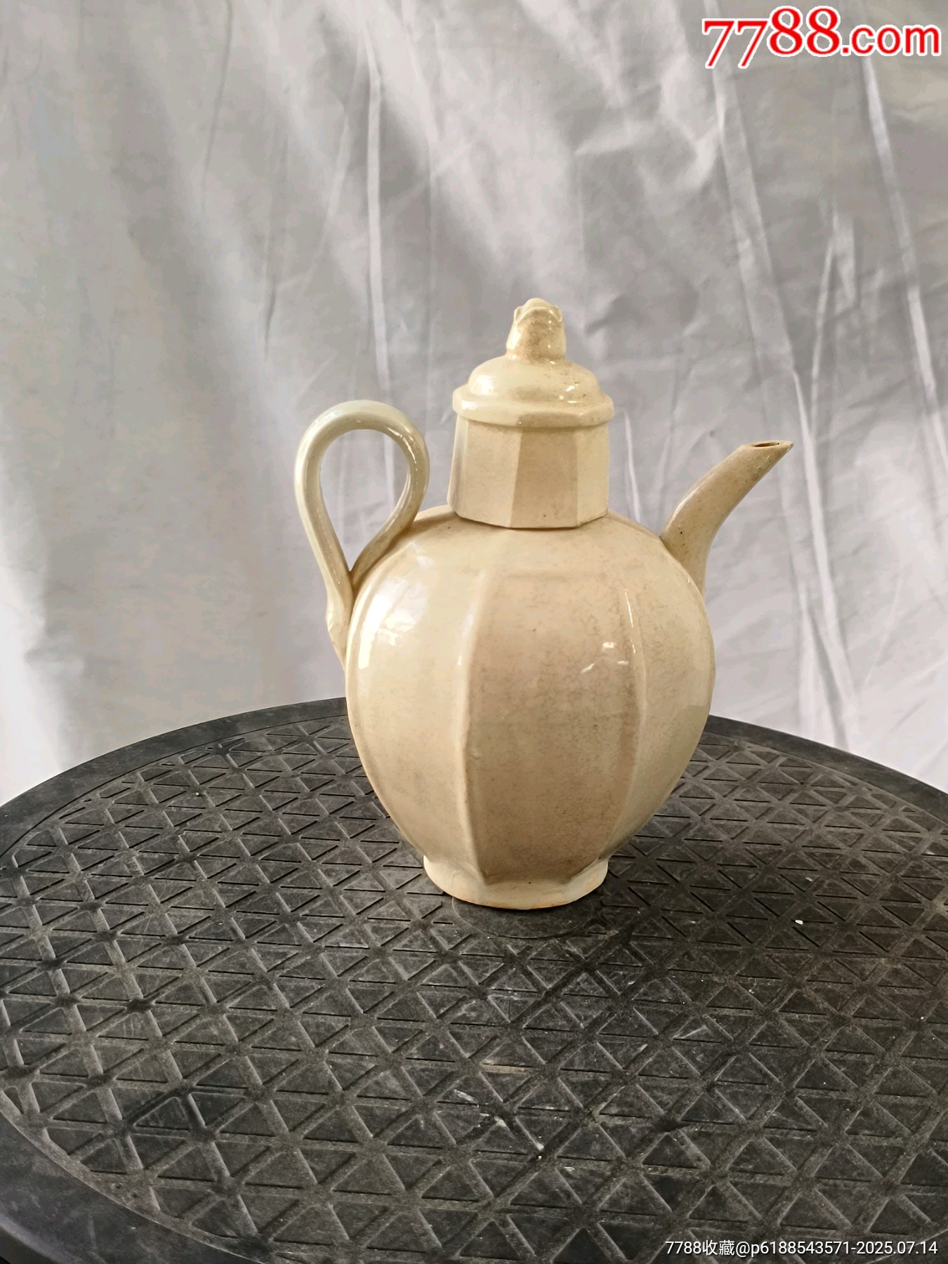 壺，壺嘴有磕碰【1431】_價格200元【羊兒小店】_第3張_
