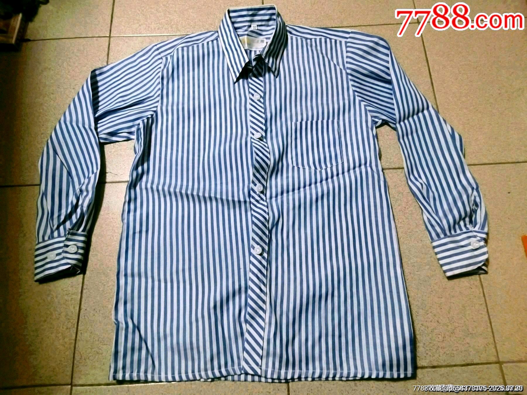 缩小更多"其他服饰"商品>>>>￥109品・老式白色品牌衬衫长袖,近全新
