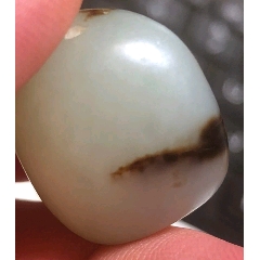 現(xiàn)代新疆和田玉籽料珠子