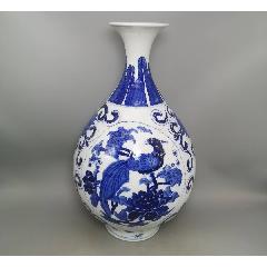 中国古玩 景徳鎮製 青花梅花紋 天球瓶 花瓶 壺 高約34.2cm 唐物 時代物