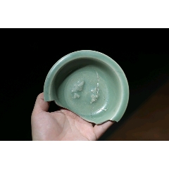 南宋龙泉窑梅子青釉折沿双鱼洗__【7788旧书网】