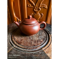 民间收到，民藏【浙甯玉成窑造】底款，“何心舟”制老紫砂壶一把，包浆