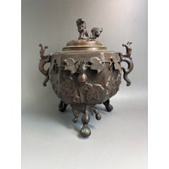 日本回流精工狮子钮铜香炉，品相好，手感重，轻微使用痕迹，高17公分