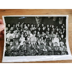 1968年毛主席接見革命現(xiàn)代京劇《智取威虎山》演員，22x15cm