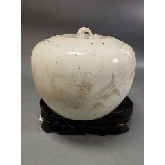 晚清民國(guó)白釉刻瓷花卉紋圍棋罐