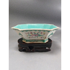 清晚期粉彩“輪螺傘蓋”蝠紋供碗(zc43248317)