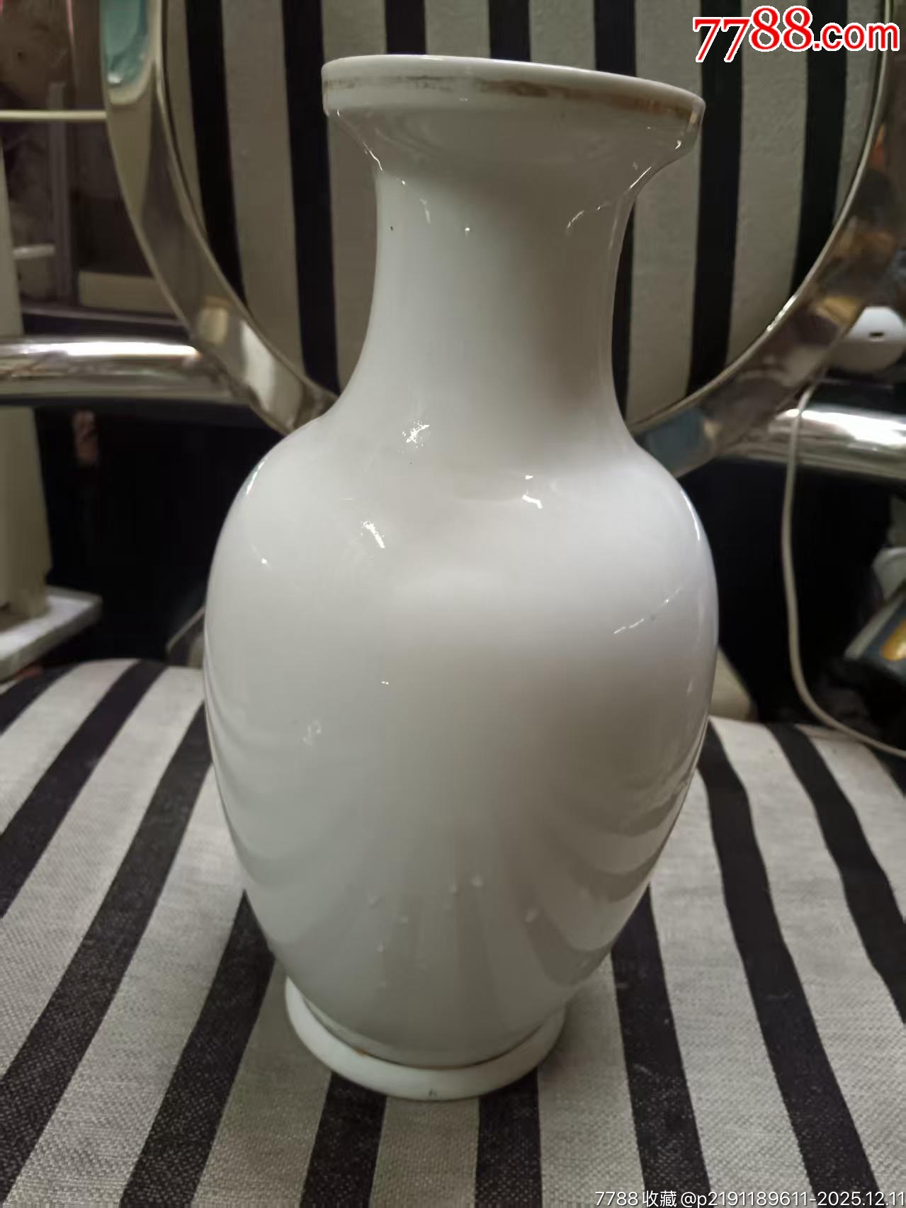 1983年的老楓溪粉彩淺絳彩繪山水花瓶，畫功精細，完整，如圖所見發(fā)貨_價格161元_第6張_