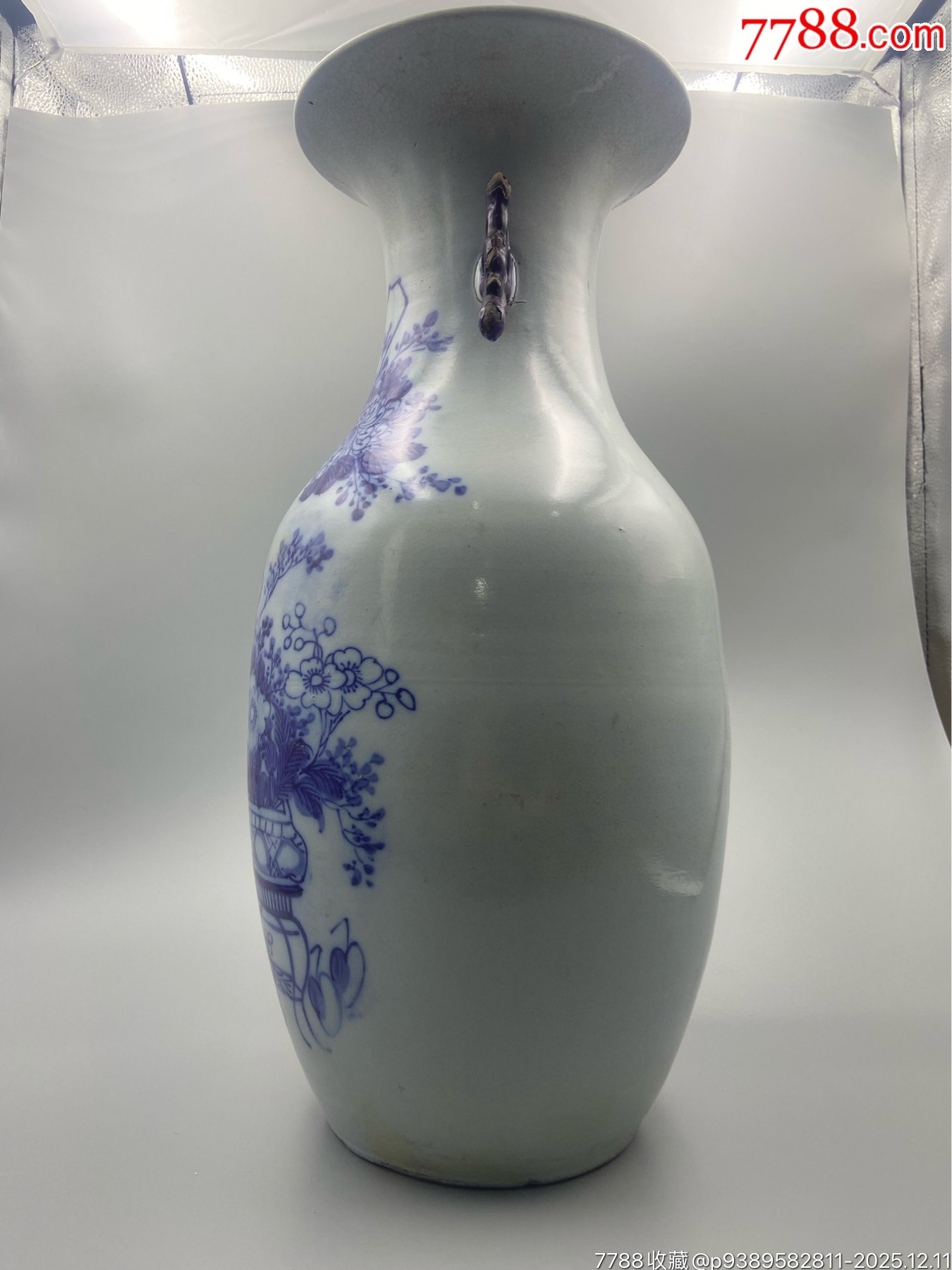 歐洲回流，晚清民國(guó)博古青花大瓶。畫工精細(xì)，絕對(duì)算是同類題材中的佼佼者了_價(jià)格651元_第4張_