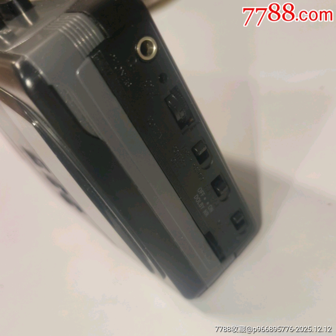 愛(ài)華HS一T11磁帶機(jī)十原裝耳機(jī)（通電！耳機(jī)正常使用）_價(jià)格823元_第8張_