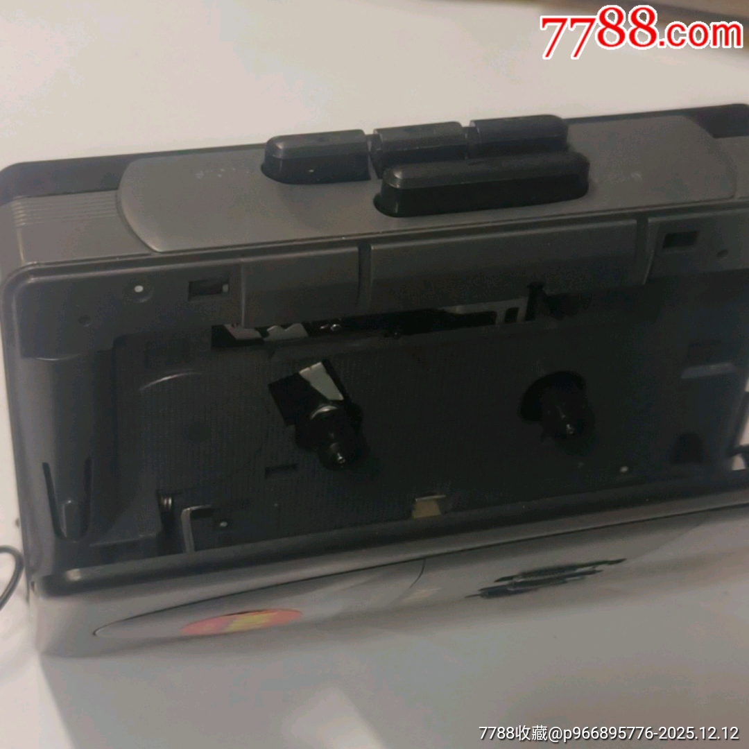 愛(ài)華HS一T11磁帶機(jī)十原裝耳機(jī)（通電！耳機(jī)正常使用）_價(jià)格823元_第18張_