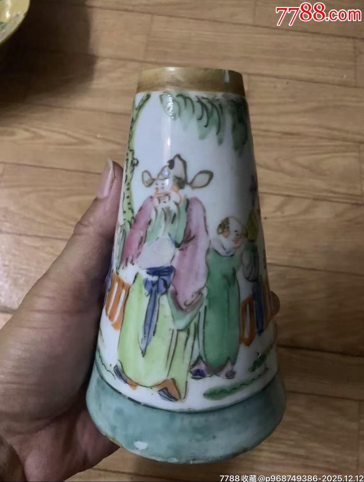 清康熙五彩人物瓷油燈座_價(jià)格151元_第1張_