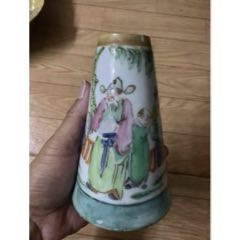 清康熙五彩人物瓷油燈座