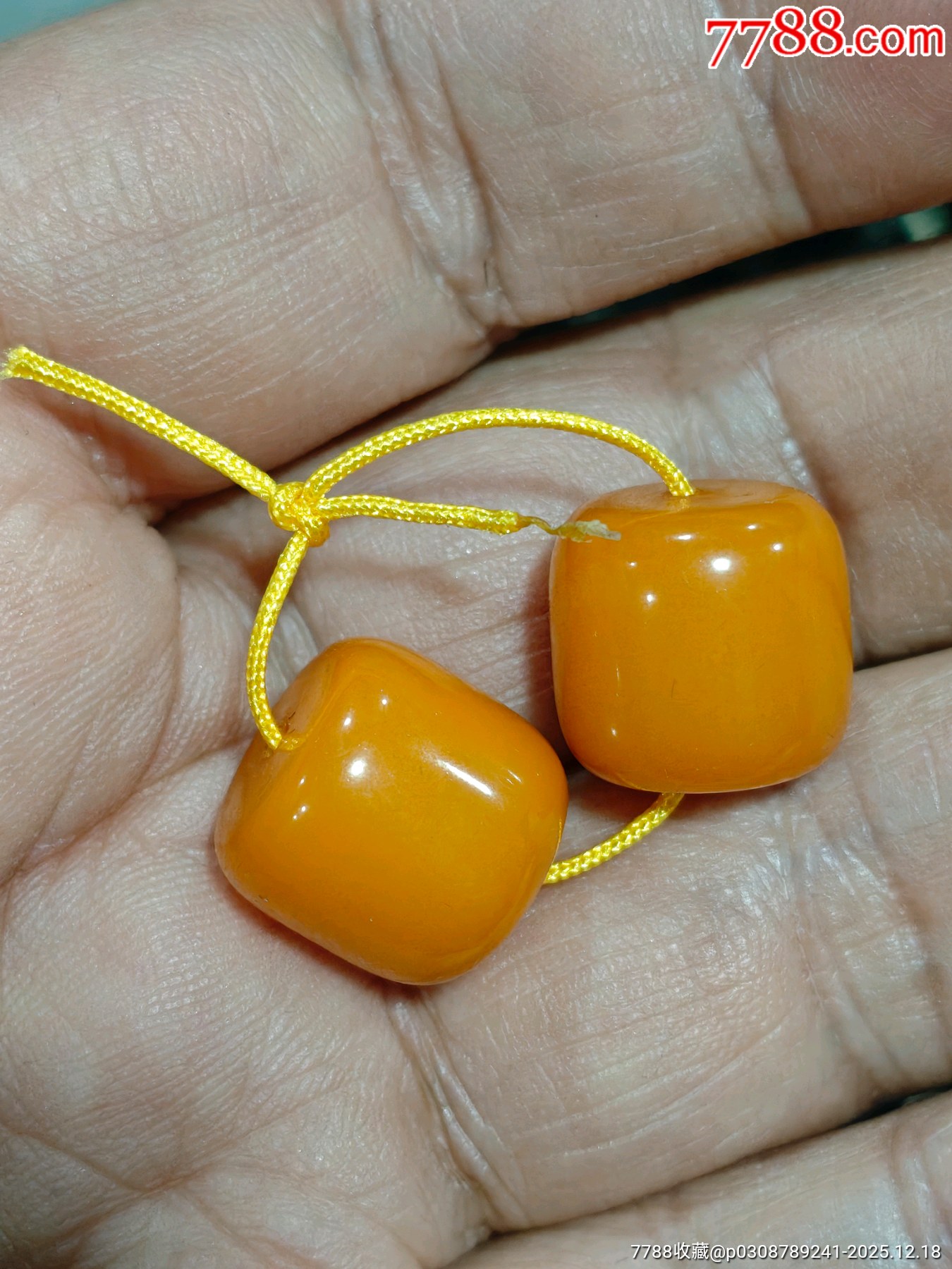 二代雞油黃密蠟桶珠_(kāi)價(jià)格20元_第1張_