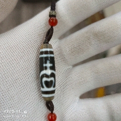 藏傳天珠寶瓶鎖骨鏈