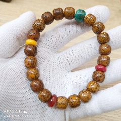 重器回血星月菩提原生態(tài)順白好料手串