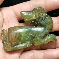 原味极美品手工玉雕狗小摆件一个(au43374900)