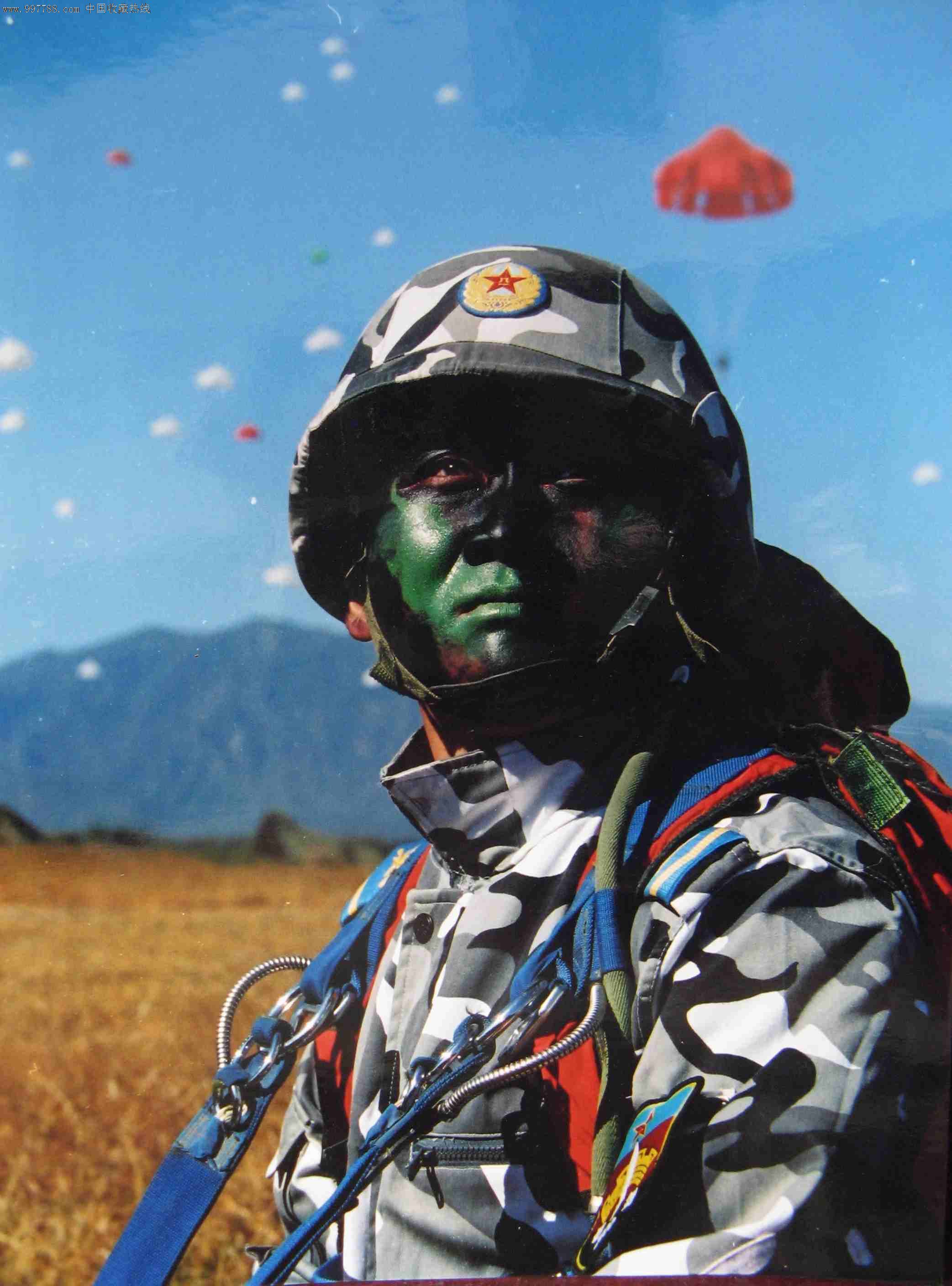 优秀军旅摄影家*队训练题材10吋大幅照片《猎鹰》