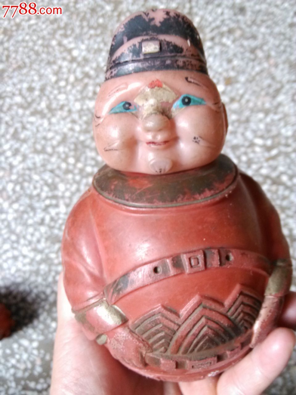 不倒翁七品芝麻官