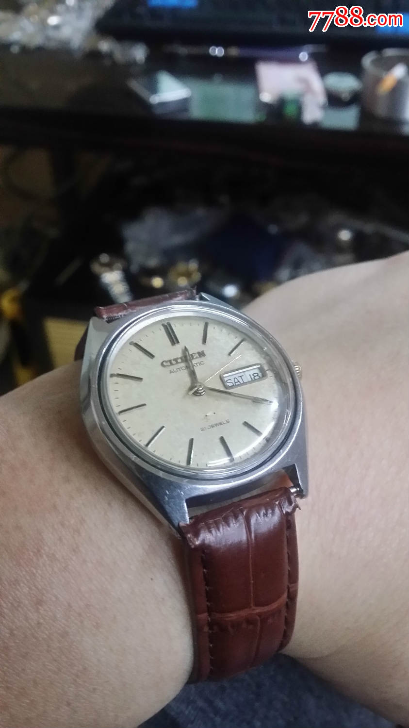 拍日本原装西铁城【21钻】【胖面】【8200型】【双历】自动机械表