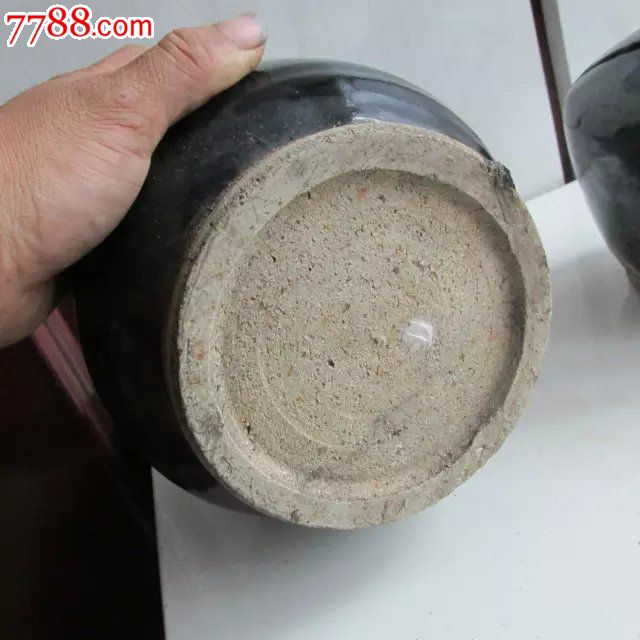 一对黑釉标本老窑瓷