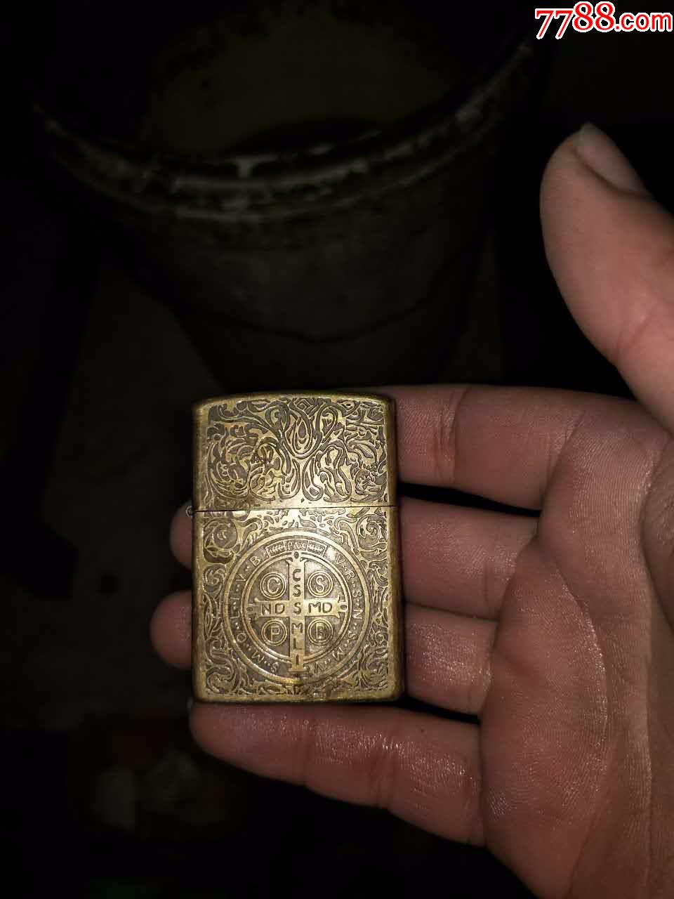 康斯坦丁zippo