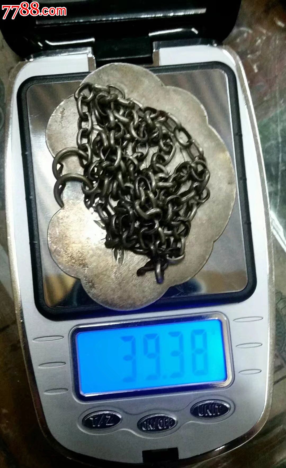 老银饰项圈,挂牌一组(原味美品,链子有一颗断裂)