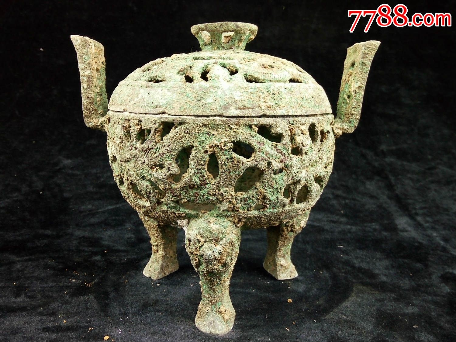 出土商代熏香炉