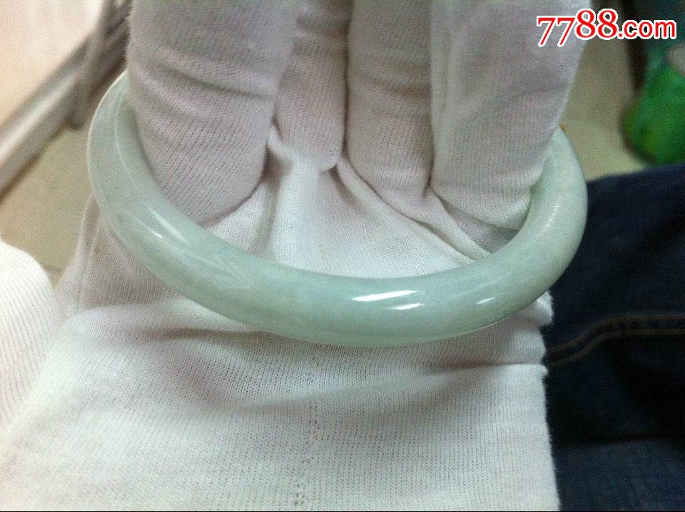 翡翠手镯豆青种三包a货,假一赔十,带证书
